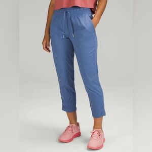 Lululemon Dance Studio Mid-Rise Crop Sz 8